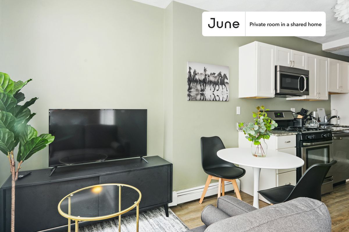 Building Photo - Room in Shared 3 bed/1 bath home in North End
