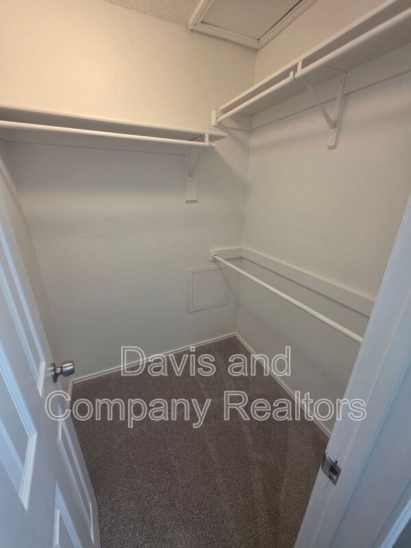 Building Photo - 3316 Caldera Blvd