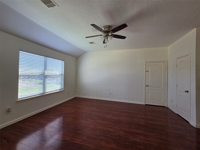 Building Photo - 6534 Briar Moss Ln