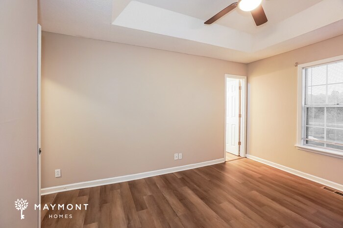 Building Photo - 217 Short St