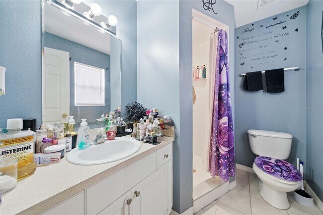 Building Photo - 1306 E Church St