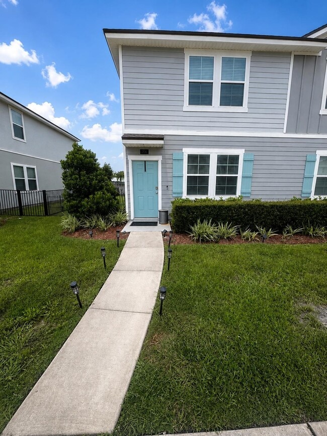 Building Photo - 206 Whispering Brk Dr
