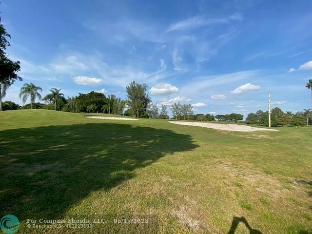 Building Photo - 9220 S Hollybrook Lake Dr