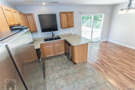 Kitchen - 24492 Tanglewood Rd