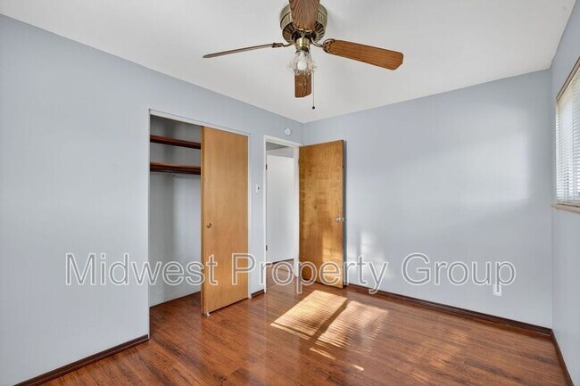 Building Photo - 535 Bardot Dr