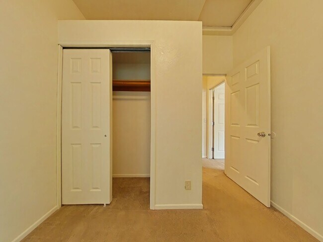 Building Photo - 3 Bedroom House ~ North Corvallis ~ Pet Fr...
