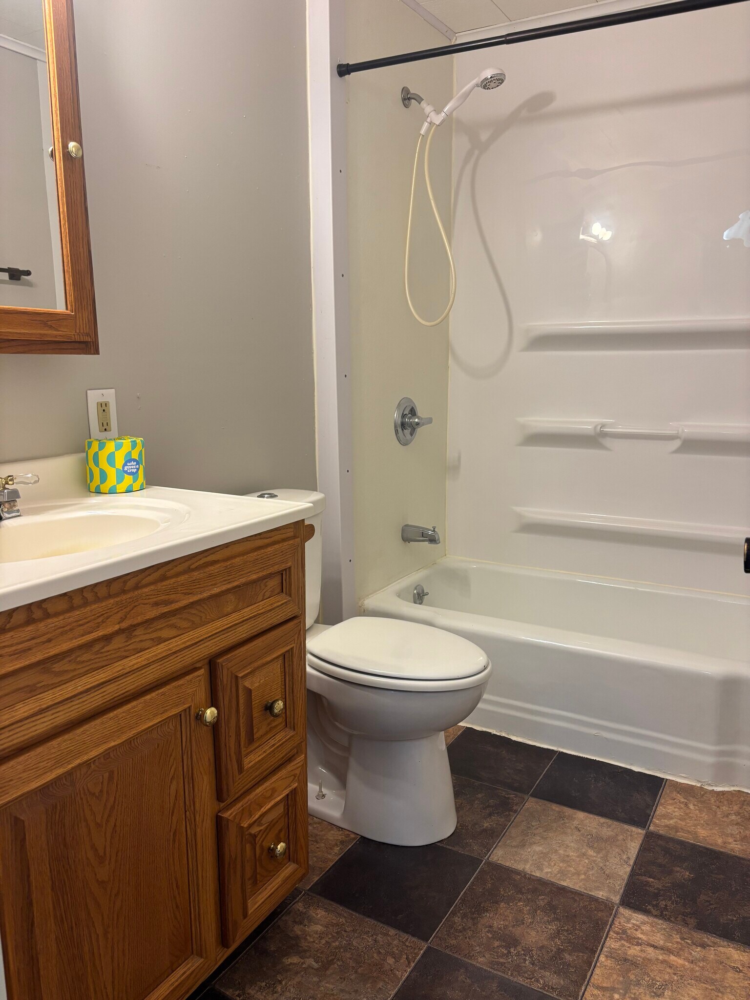 Building Photo - 414 4th Ave