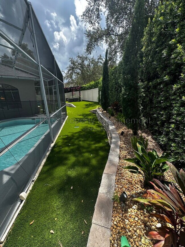 Building Photo - 1800 Bardmoor Hill Cir