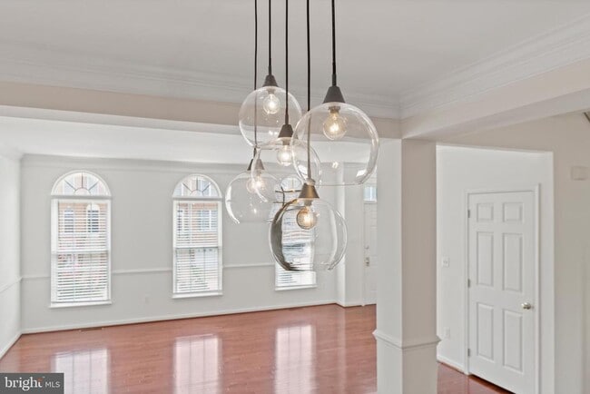 Building Photo - 22576 Welborne Manor Square