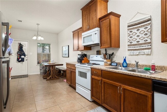 Building Photo - 4407 Reveille Rd