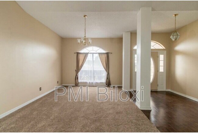 Building Photo - 3514 Farrington Ct