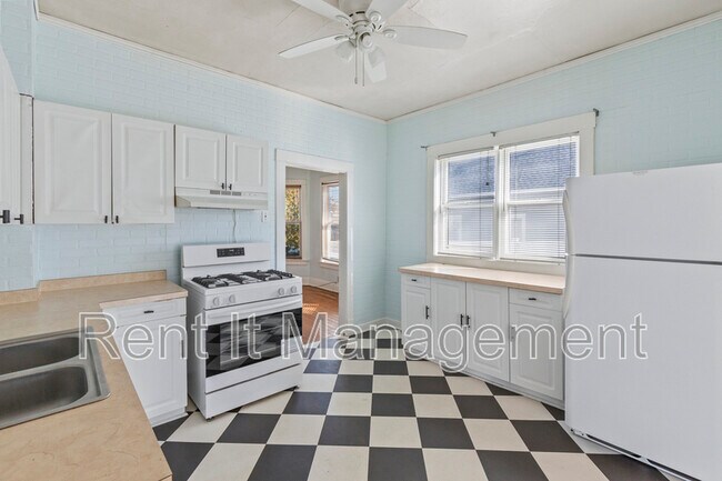 Building Photo - 4535 Marcy St