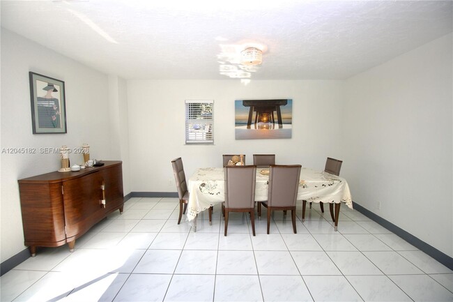 Building Photo - 14431 NW 15th Dr