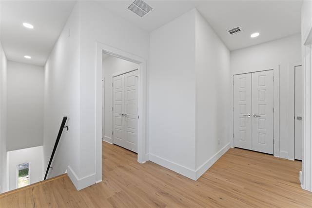 Building Photo - 2513 Crossman Ave