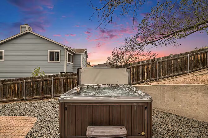 Building Photo - 7120 Nettlewood Pl