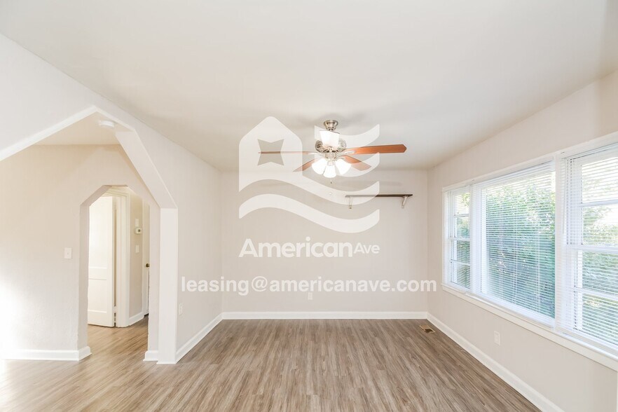 Building Photo - 5209 Catalpa Rd