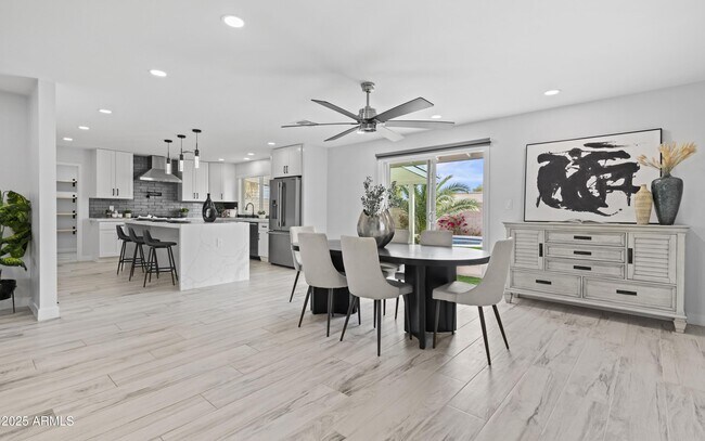 Building Photo - 11615 N 30th St