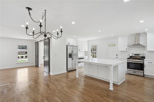 Building Photo - 262 Atwood Dr NW