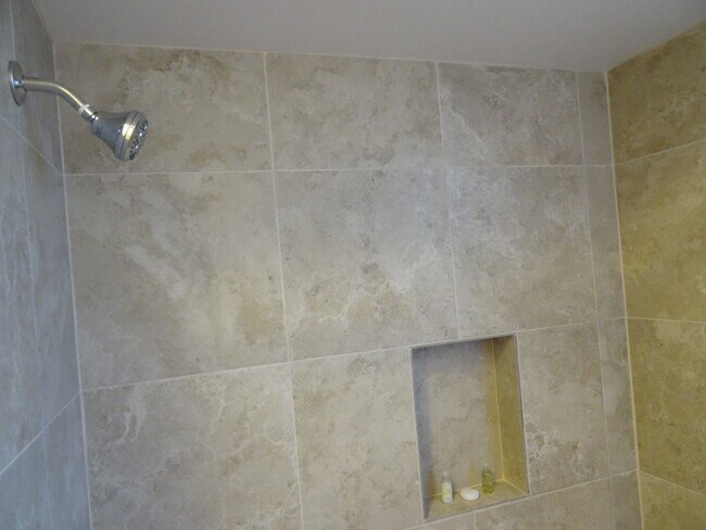 Building Photo - 98-487 Koauka Loop