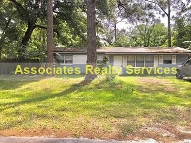 Building Photo - West Park Home