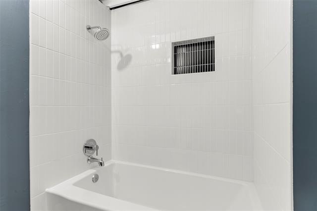 Building Photo - 306 S Walton St