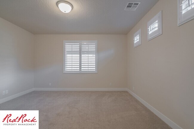 Building Photo - 3 Bedroom Home In Brio Community – Washington City