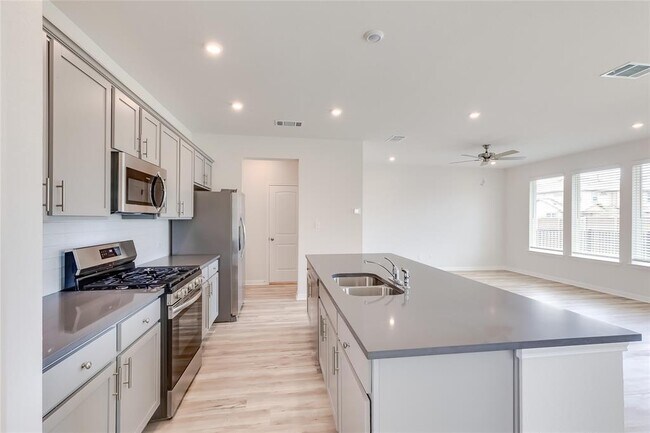 Building Photo - 20504 Haygrazer Wy