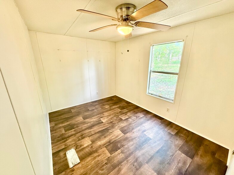 Building Photo - 1139 County Road 167