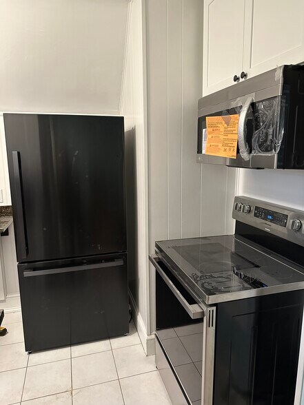 Kitchen - 10 Garden St