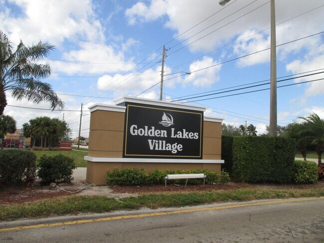 Building Photo - 210 Lake Evelyn Dr