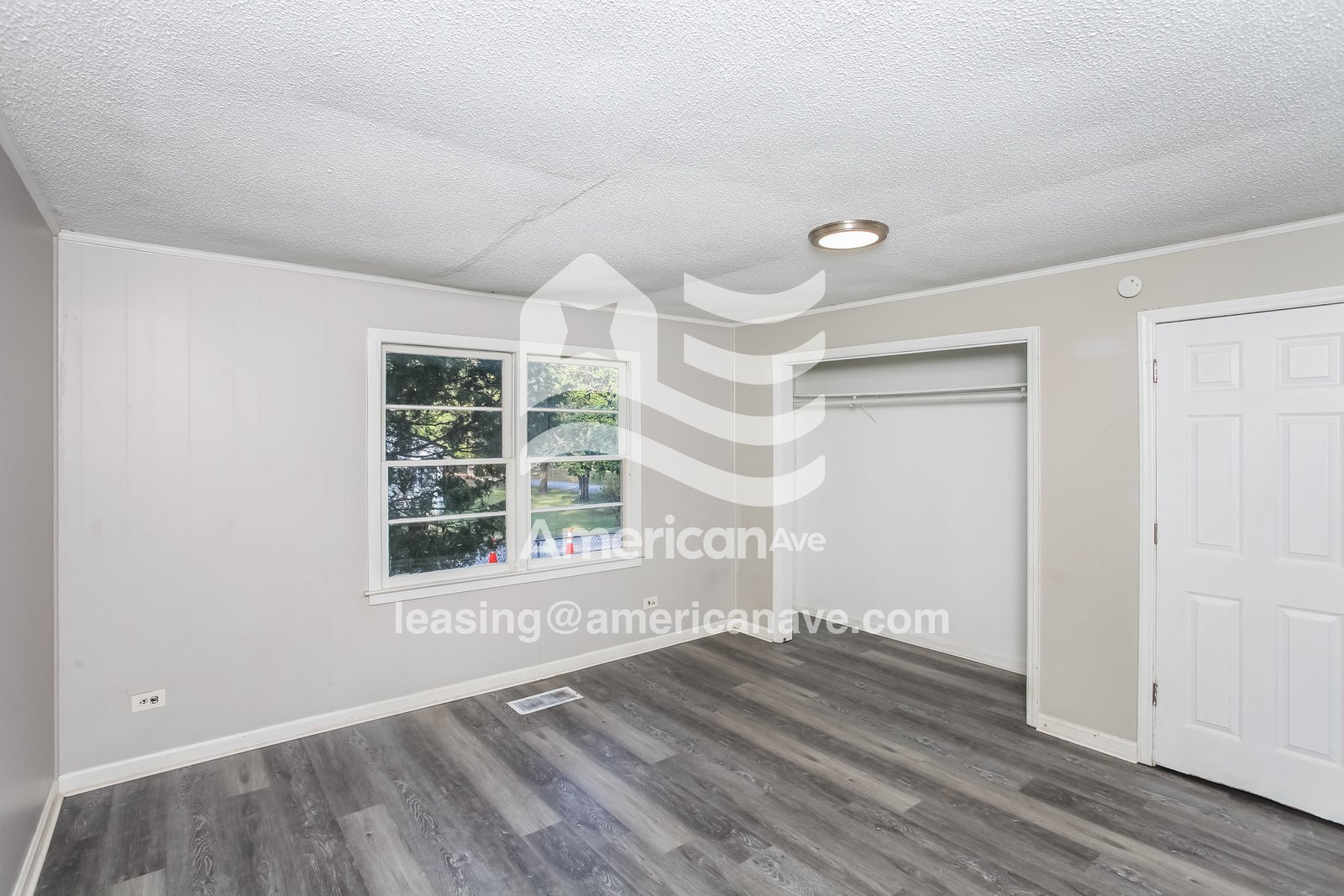 Building Photo - 2647 Trull St