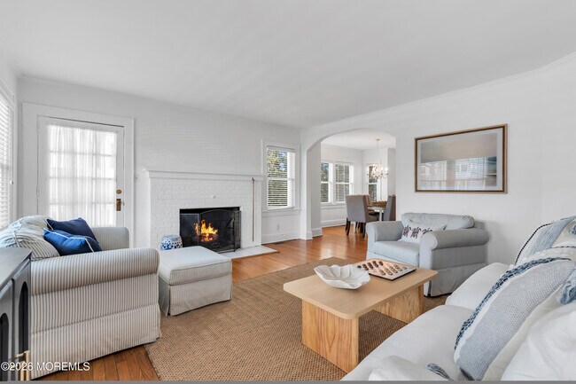 Building Photo - 111 Chicago Blvd