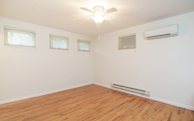 Building Photo - 59 Leeton Rd
