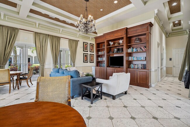 Building Photo - 1597 NW Cataluna Cir