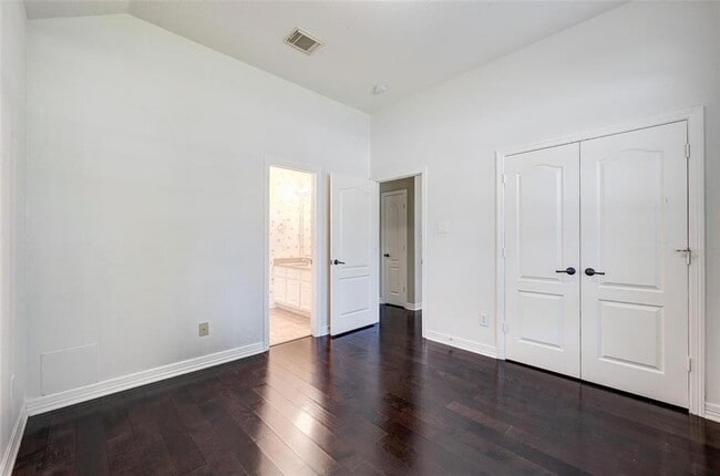 Building Photo - 12103 Medina Bend Ln