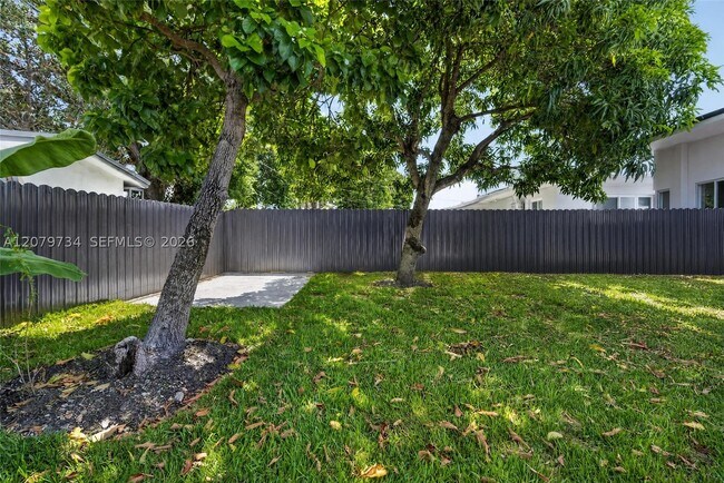 Building Photo - 1011 NW 30th Pl