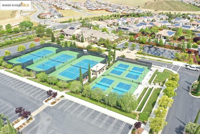 Building Photo - 1928 Barbaresco Ln