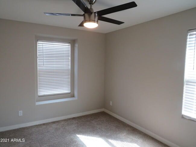 Building Photo - 40537 W Helen Ct