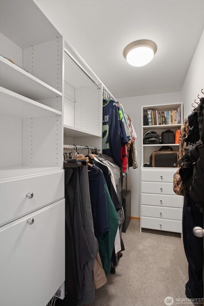 Building Photo - Gorgeous home in Snohomish available 9/15/2025