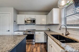 Building Photo - 1017 Silvertree Blvd