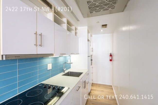 Building Photo - 2422 17th St NW