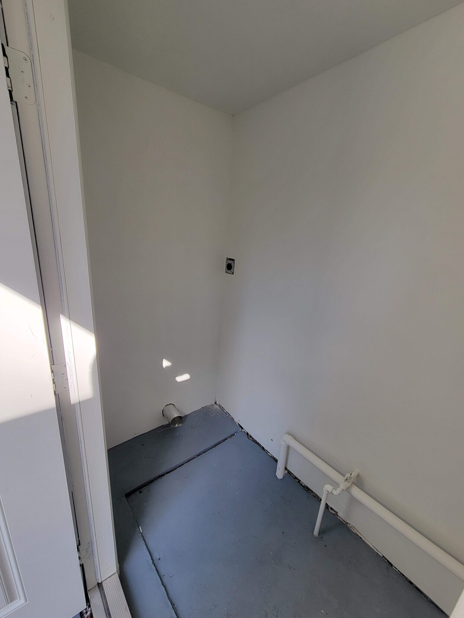 Building Photo - 6150 61st St