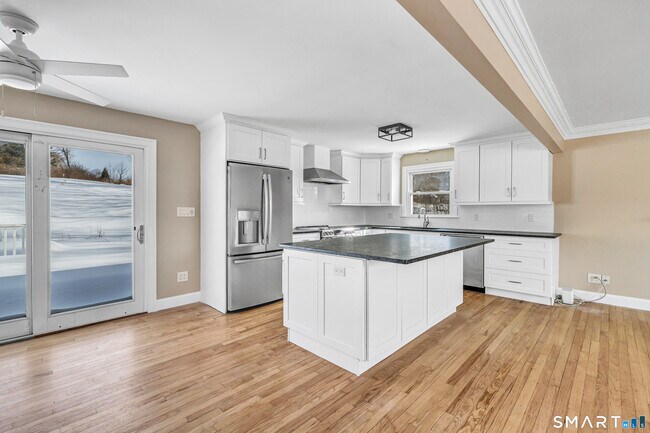 Building Photo - 139 Walnut Tree Hill Rd