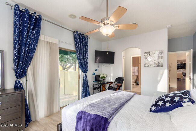 Building Photo - 3341 E Fremont Rd