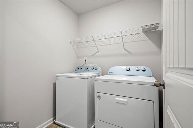 Building Photo - 424 Whitetail Cir