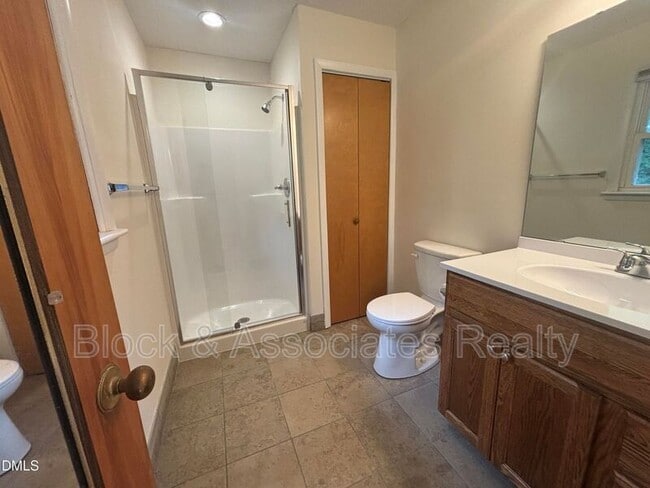 Building Photo - 3609 Melrose Dr