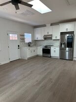 Building Photo - 641 Toyon Ave