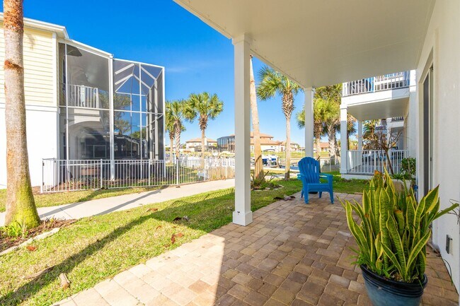 Building Photo - Welcome to Coastal Living at its Finest!