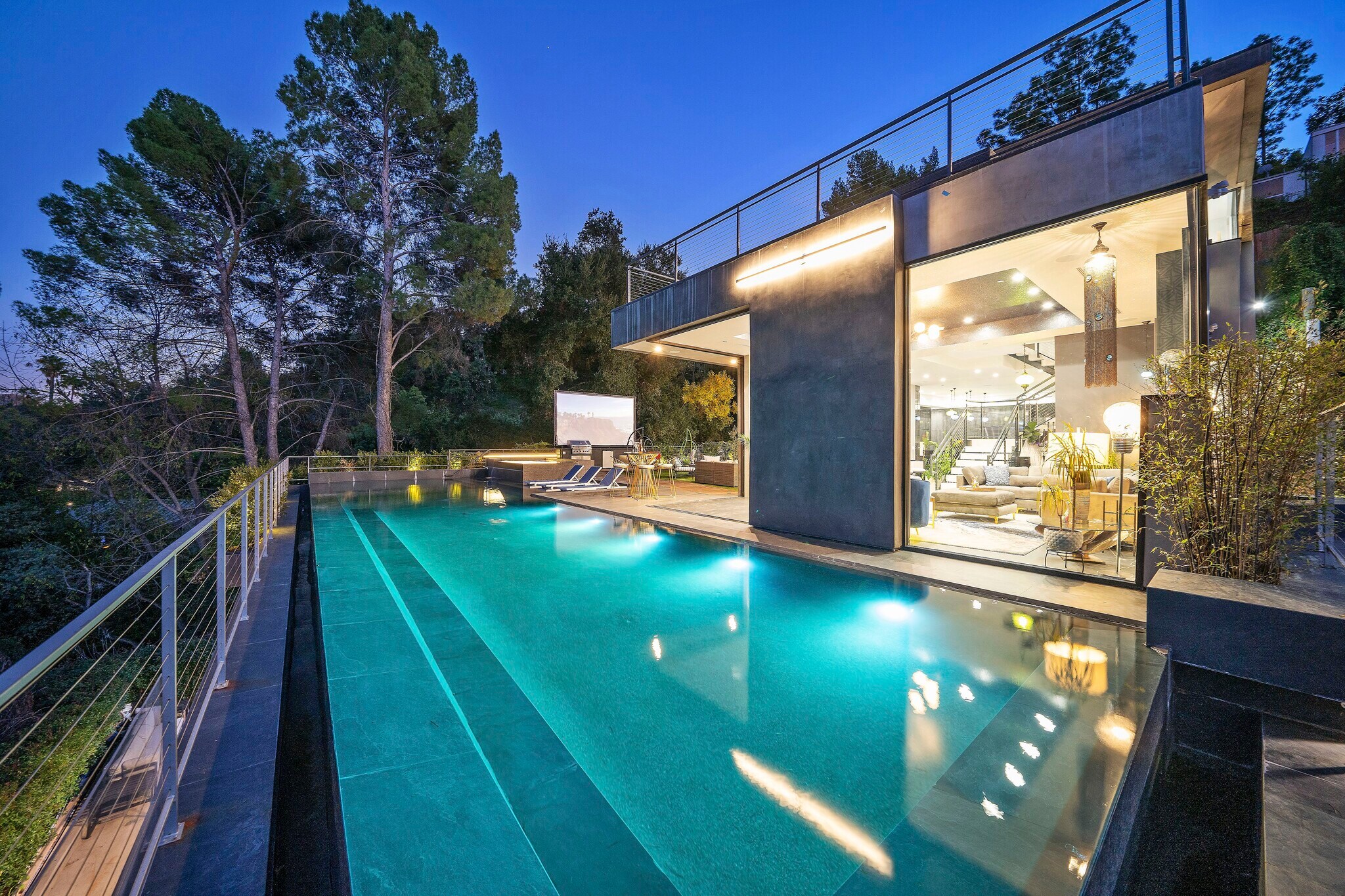 Building Photo - 3712 Broadlawn Dr