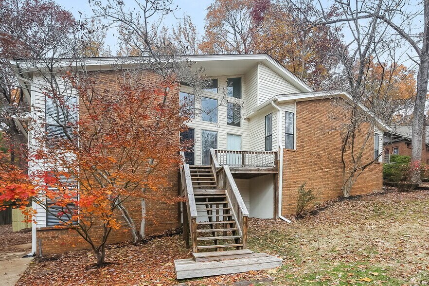 Primary Photo - 353 Ericson Rd
